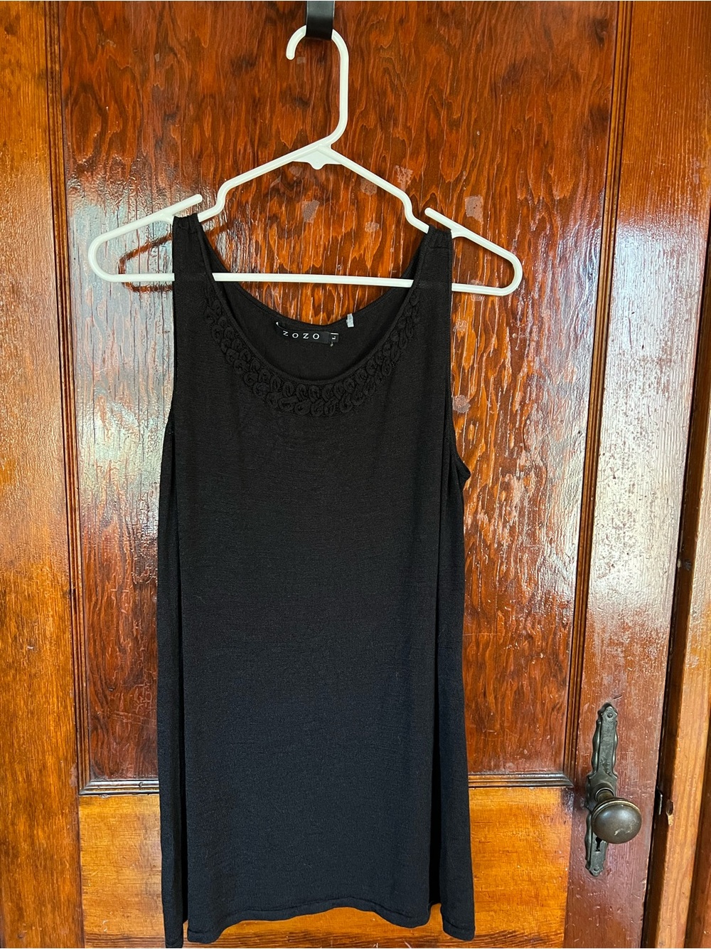 Everyday Black Scoop Neck Tank Top
